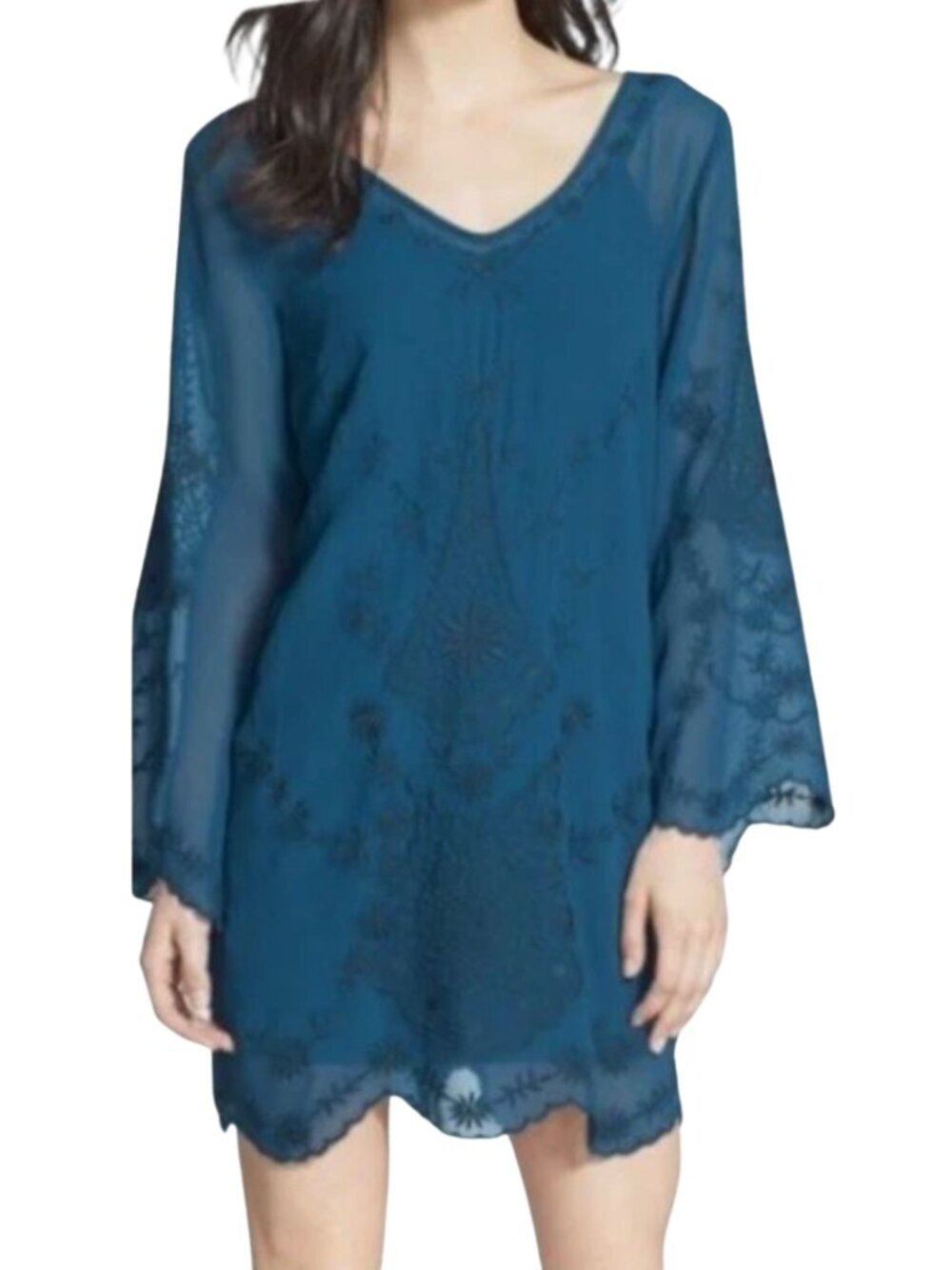 ASTR Embroidered Tonal Shift Mini Dress Large Teal V Neck Open Back 3/4 Sleeve